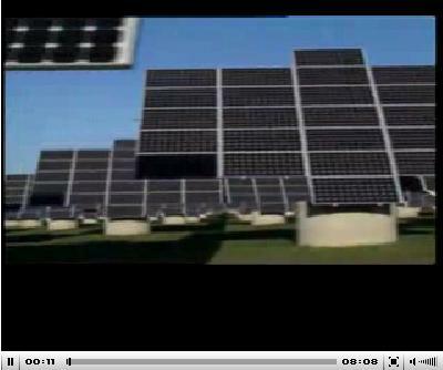 Solarplattenlandschaft rettet das Klima