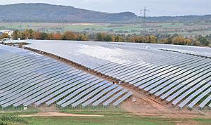 25 Hektar Solarplattenlandschaft bei Trier